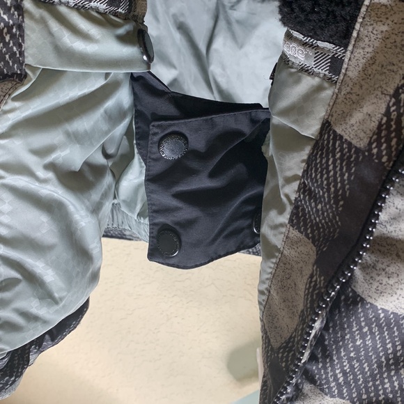 Rip Zone Core Snowboarding Jacket grey & black - Picture 5 of 11